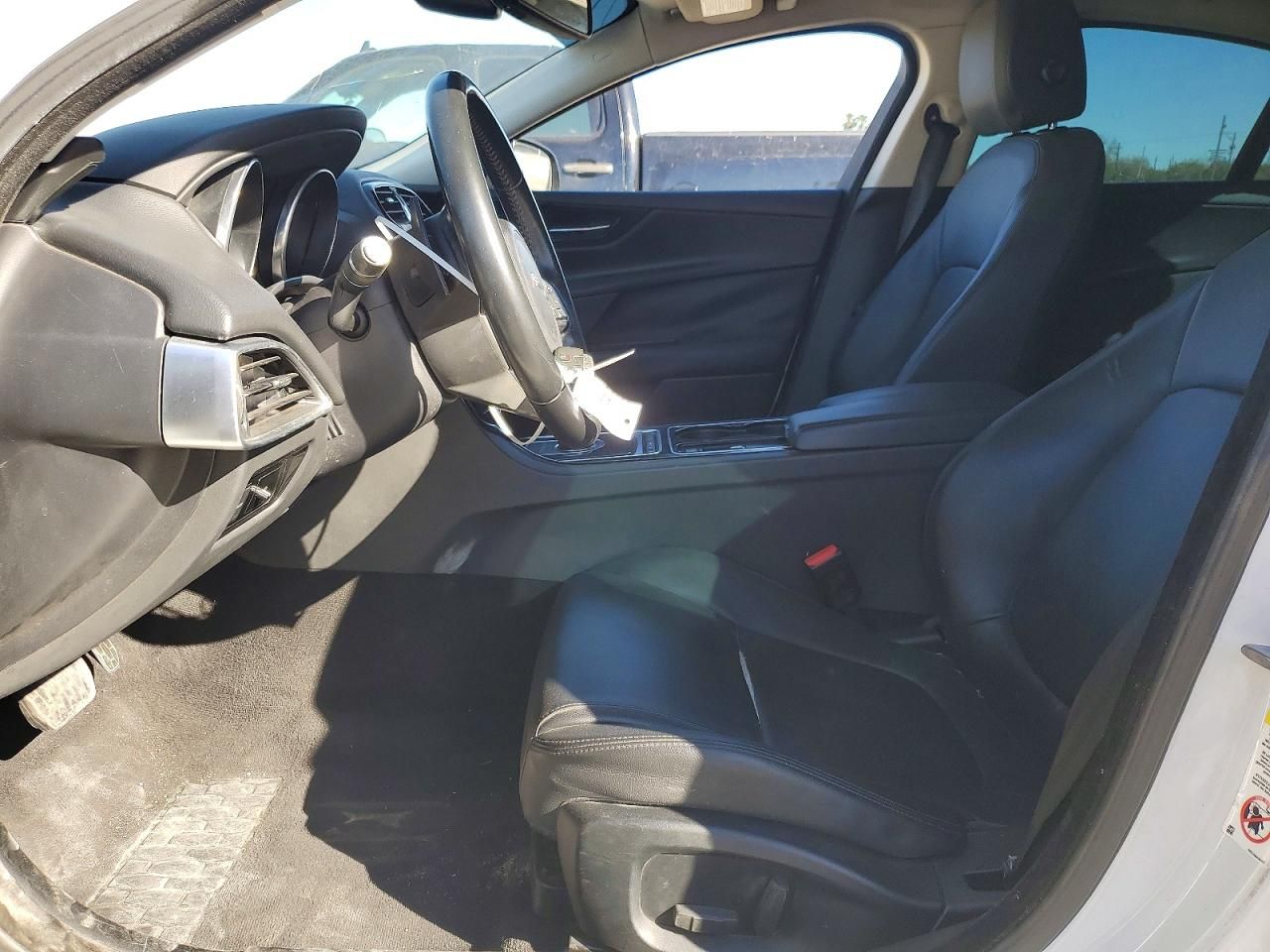 2017 Jaguar Xe Premium