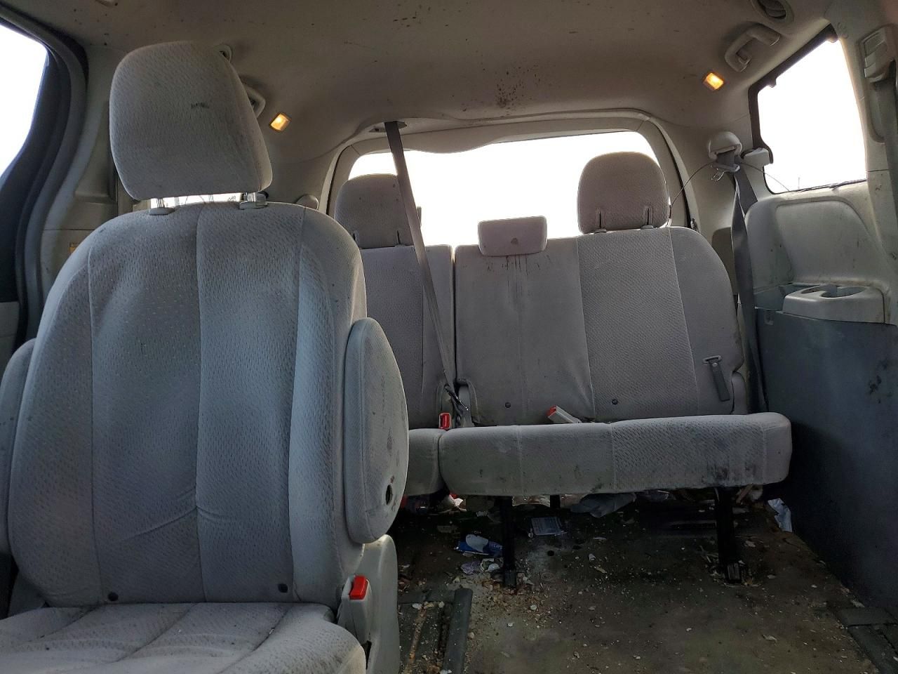 2013 Toyota Sienna le