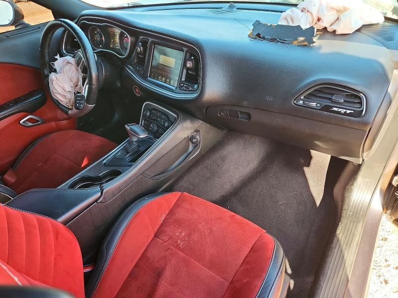 2016 Dodge Challenger srt 392