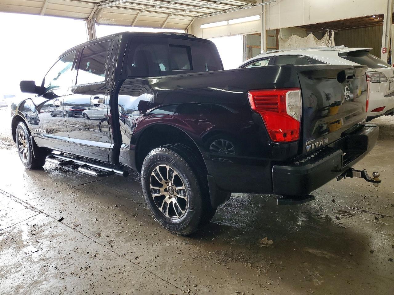 2021 Nissan Titan SV