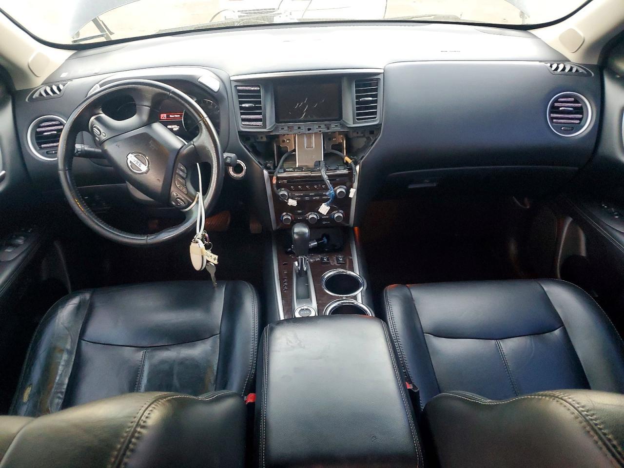 2014 Nissan Pathfinder s
