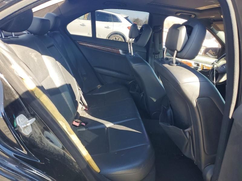 2011 Mercedes-Benz C300