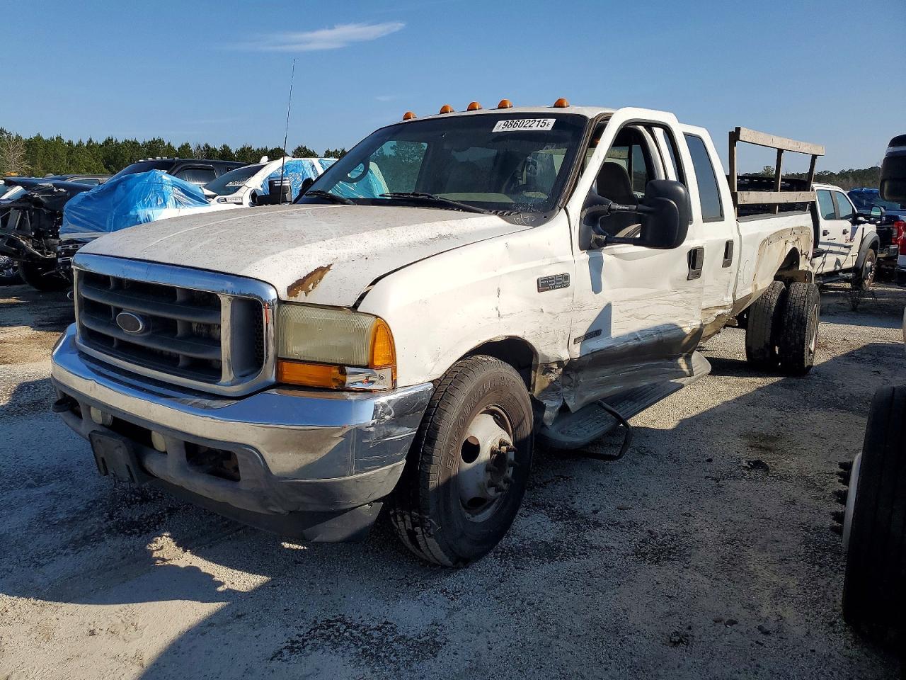 2001 Ford Super Duty F-350 W/D