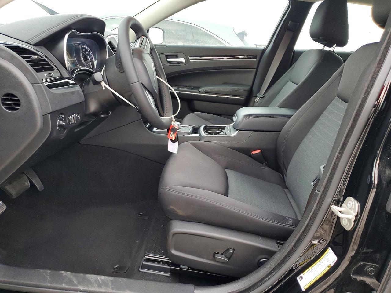 2023 Chrysler 300 Touring