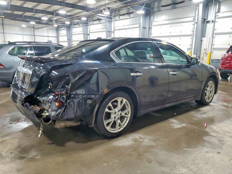 2013 Nissan Maxima s