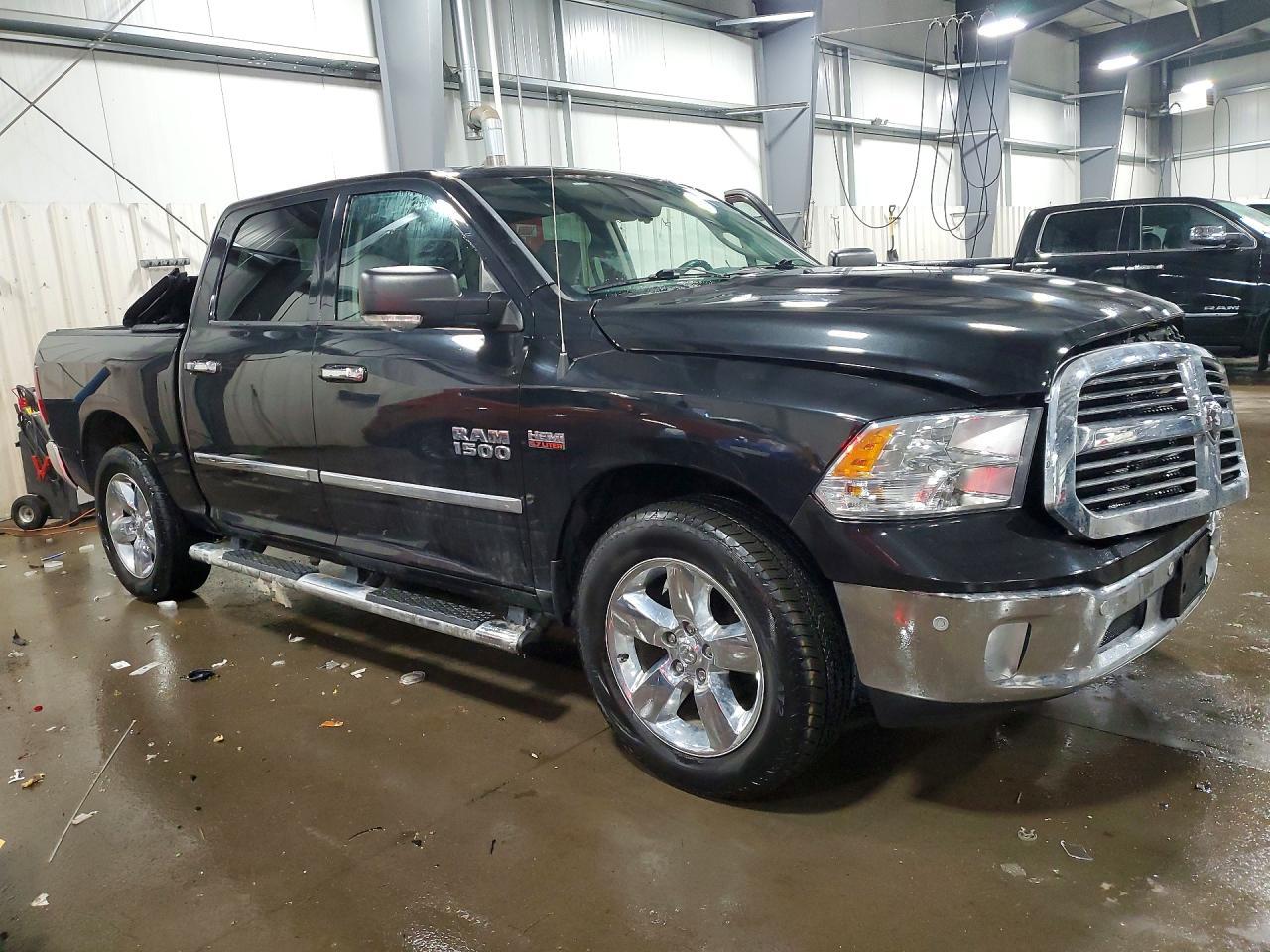 2016 Dodge RAM 1500 SLT