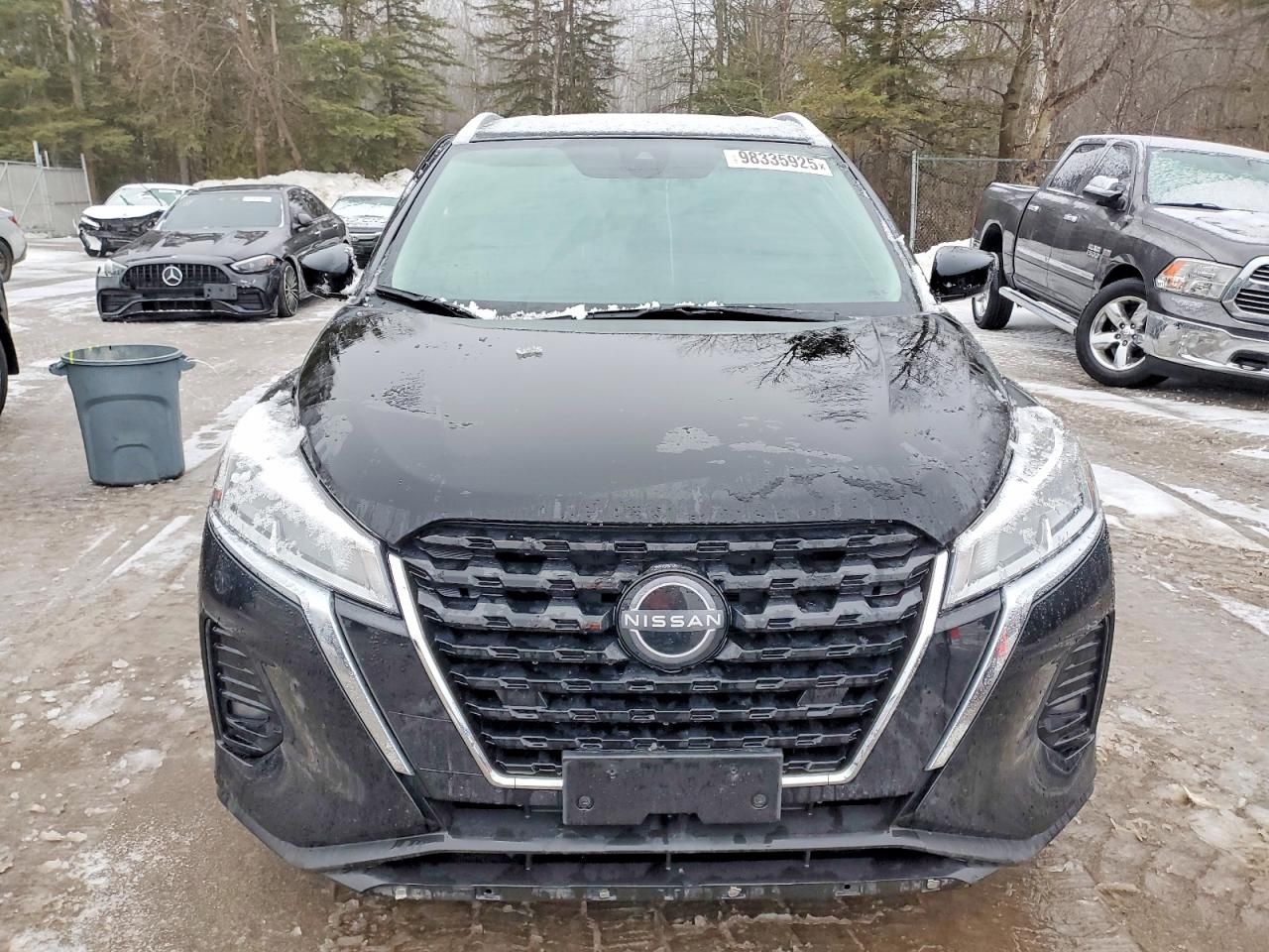 2023 Nissan Kicks sv