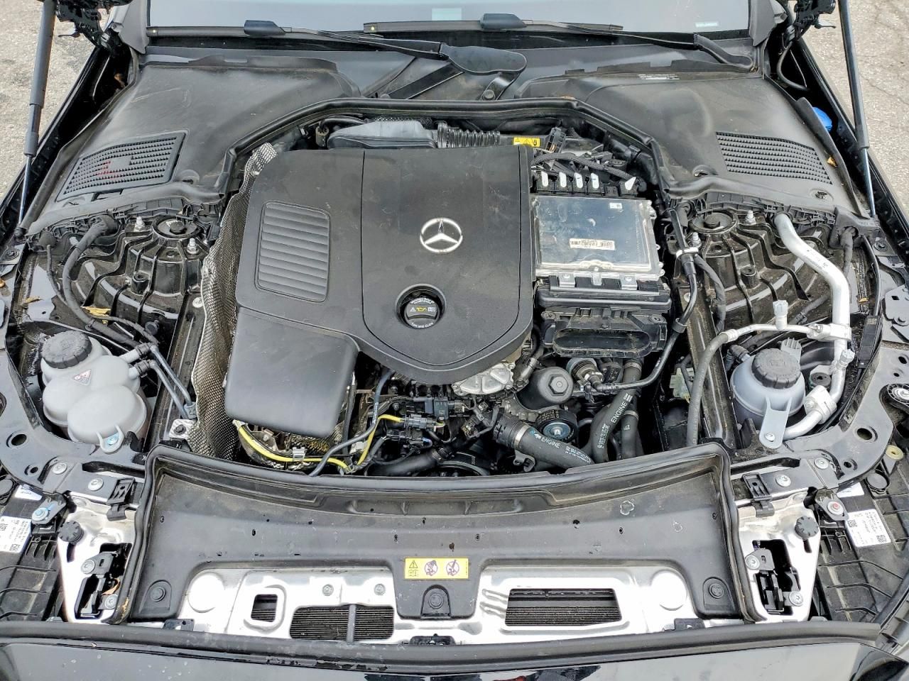 2025 Mercedes-Benz C300