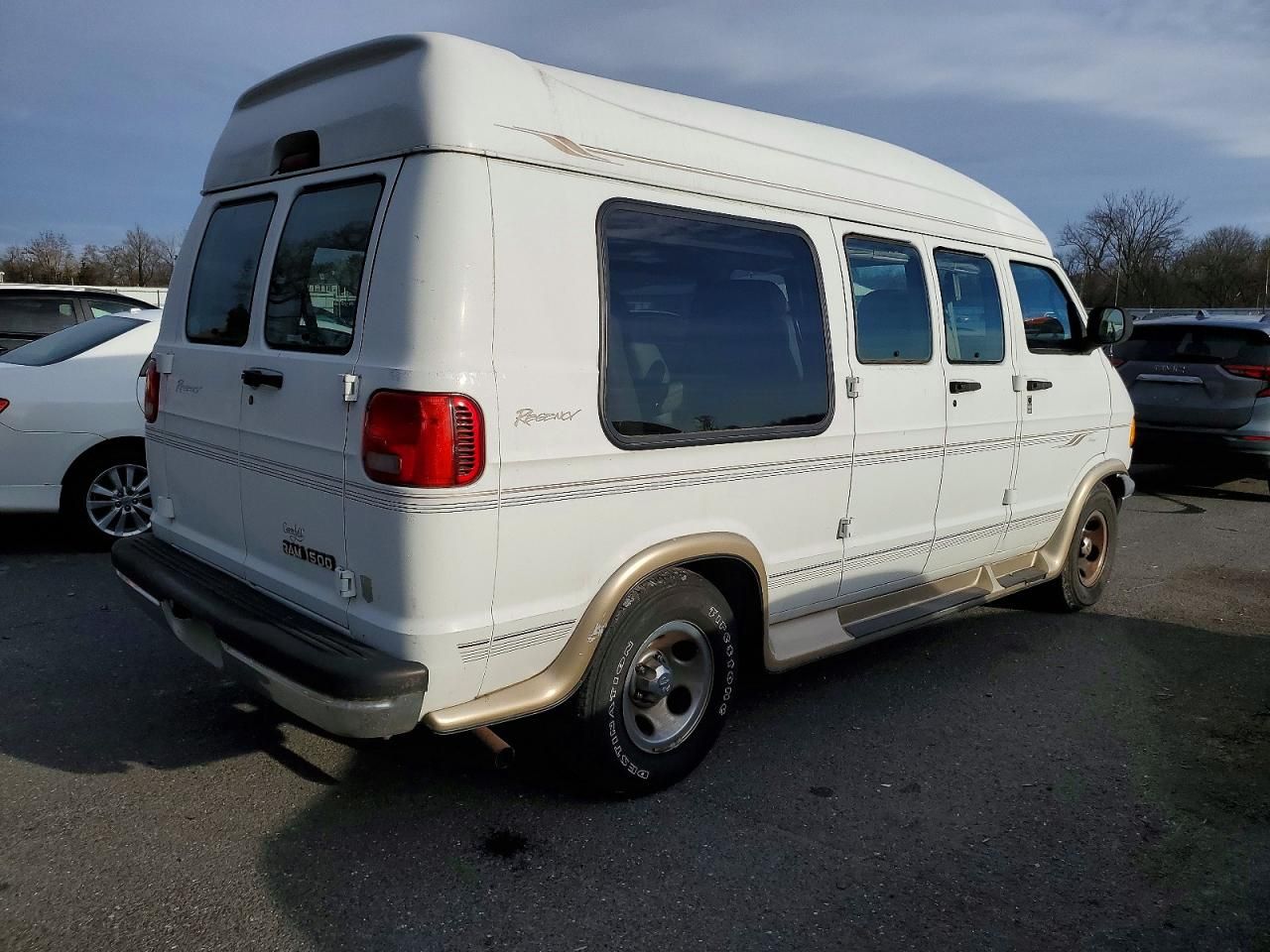 2001 Dodge RAM Van B1500