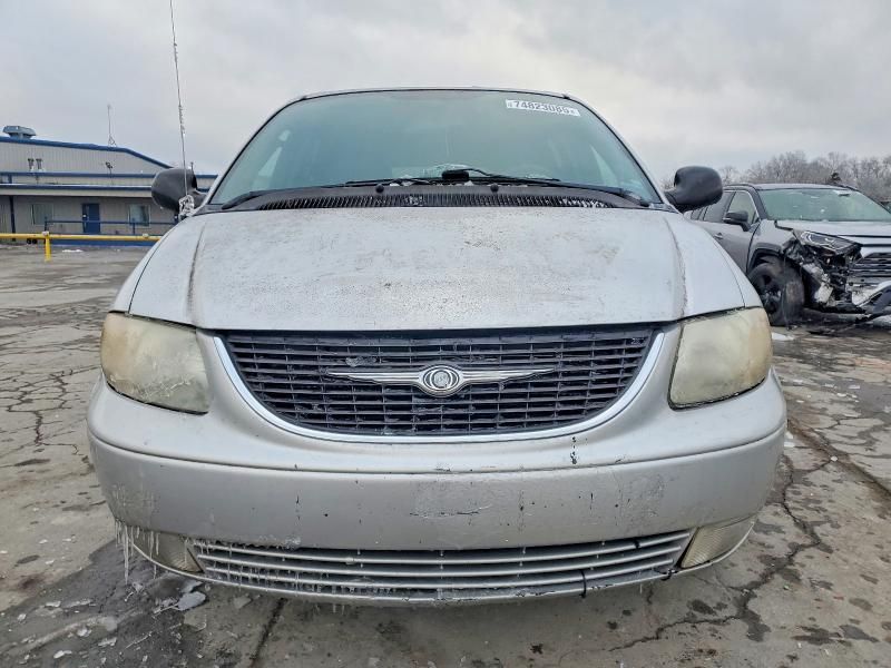 2004 Chrysler Town & Country Limited
