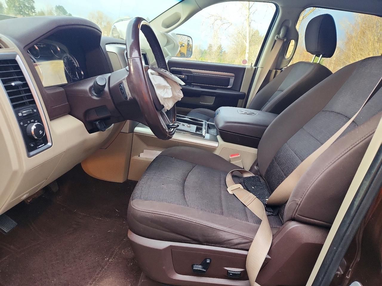 2013 Dodge Ram 1500 slt