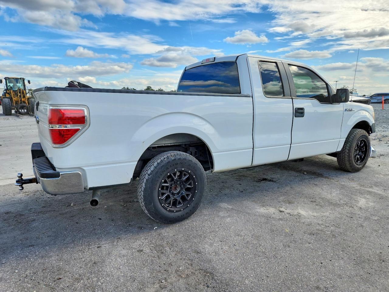2011 Ford F150 Super cab