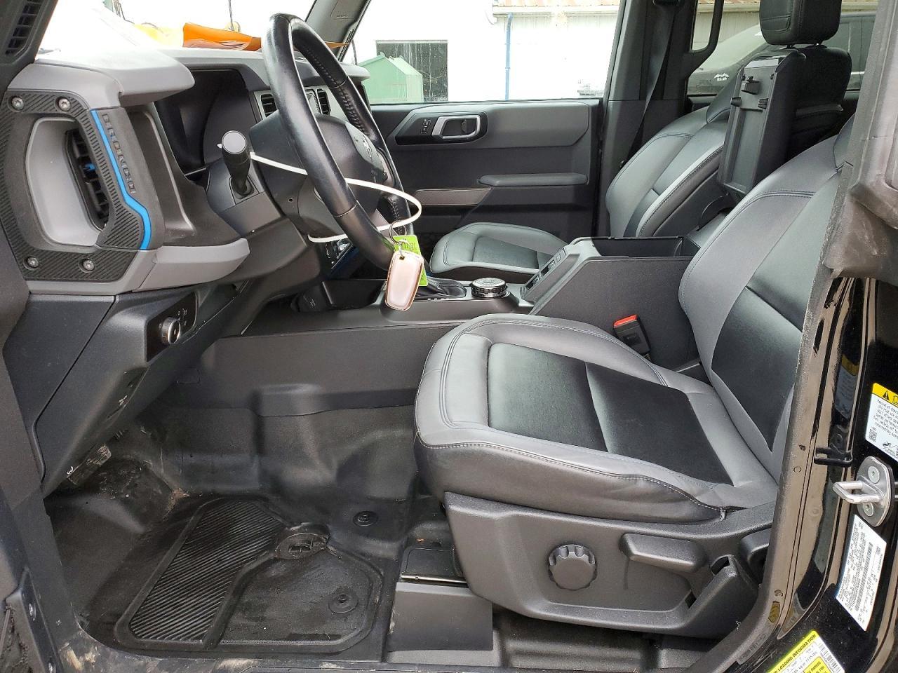 2023 Ford Bronco Base