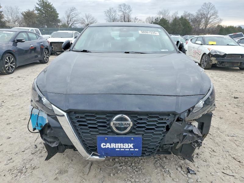 2022 Nissan Altima s