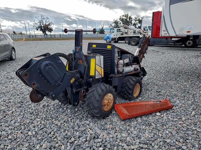 2015 Ditch Witch 410sx Trencher