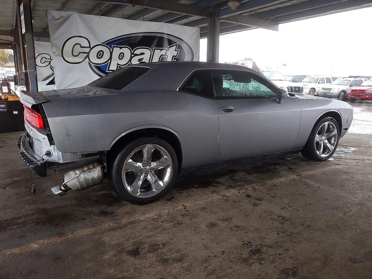 2013 Dodge Challenger sxt