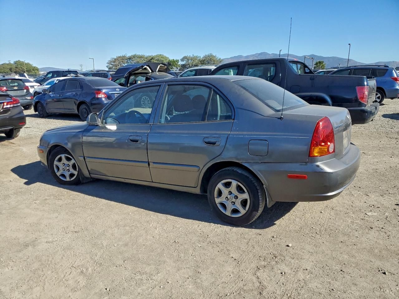 2005 Hyundai Accent gl