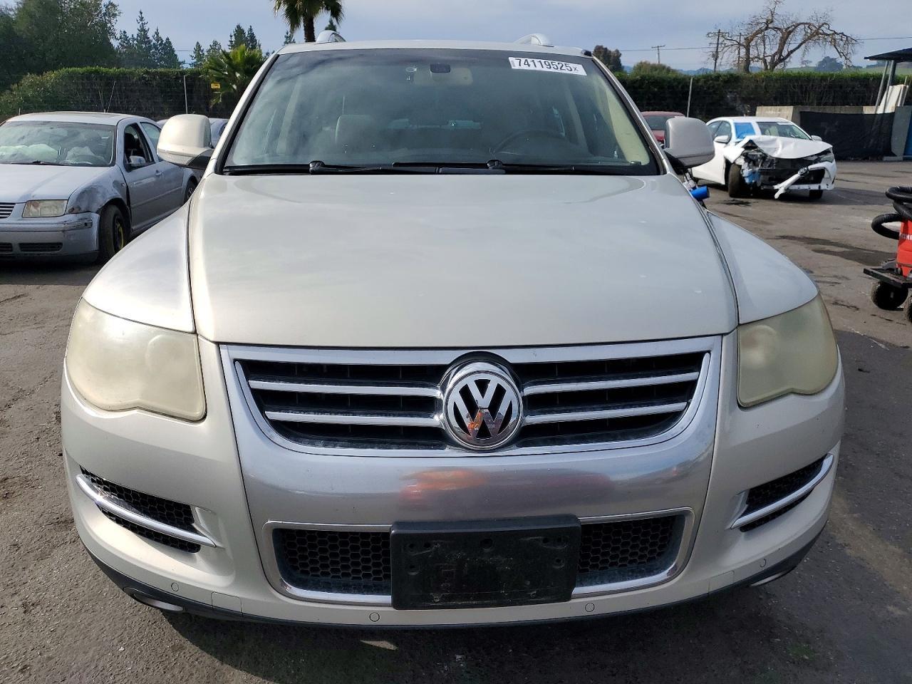 2008 Volkswagen Touareg 2 V8
