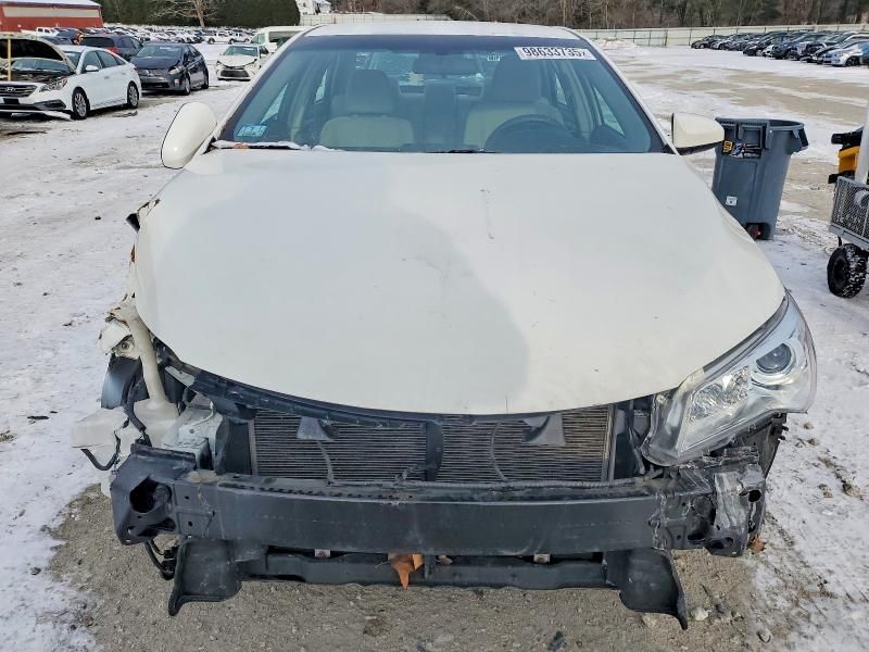 2016 Toyota Camry le
