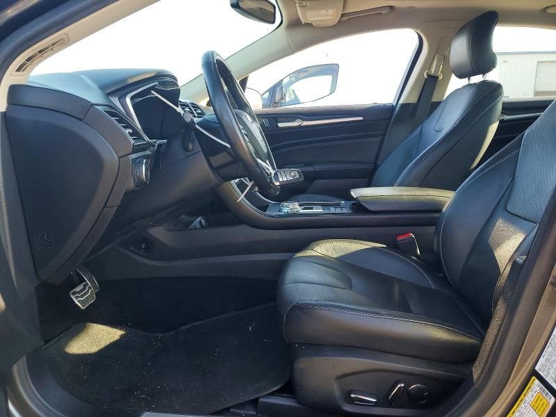 2018 Ford Fusion Titanium/platinum hev