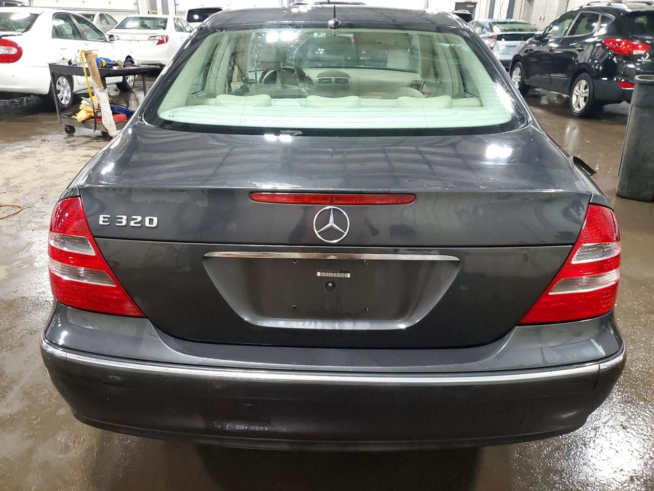 2004 Mercedes-Benz E 320
