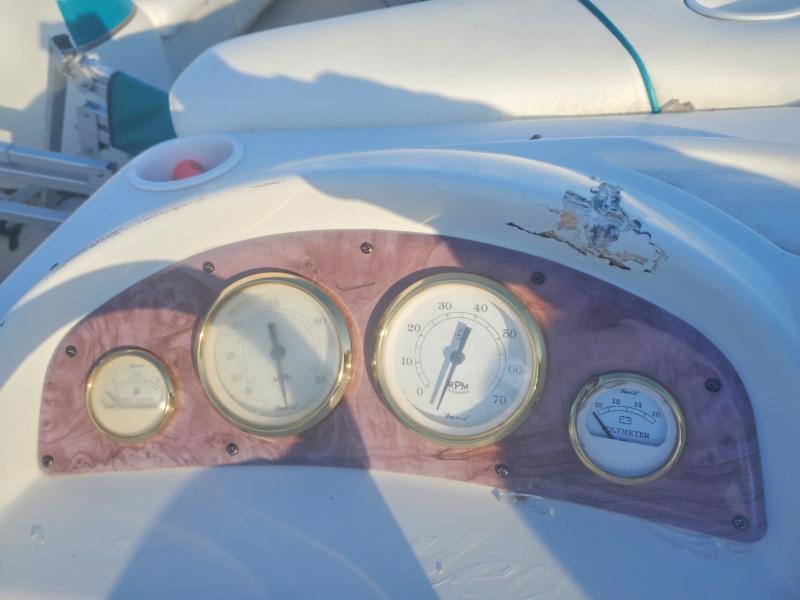 2006 Bently 243 Cruise Pontoon Boat