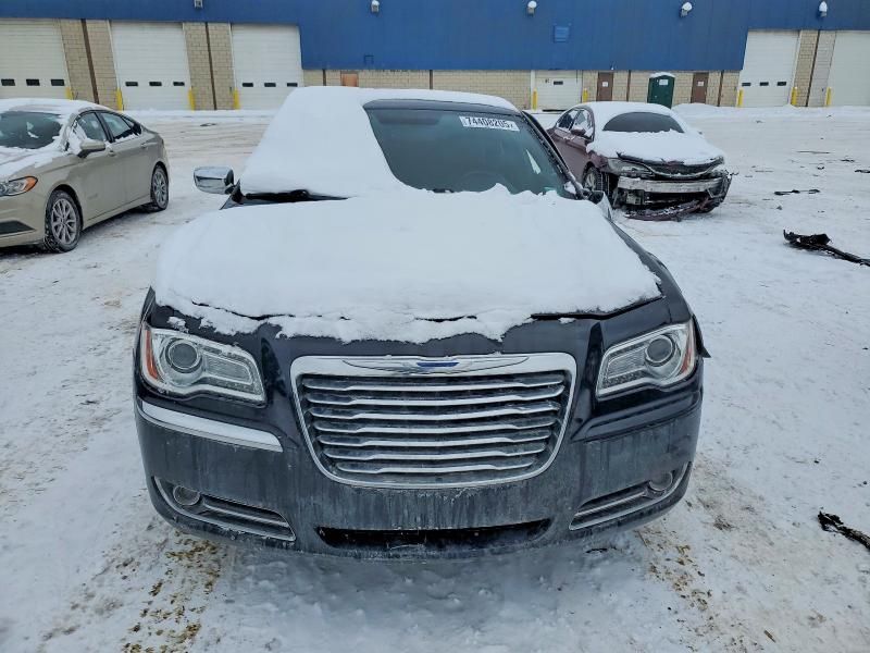 2012 Chrysler 300 Limited