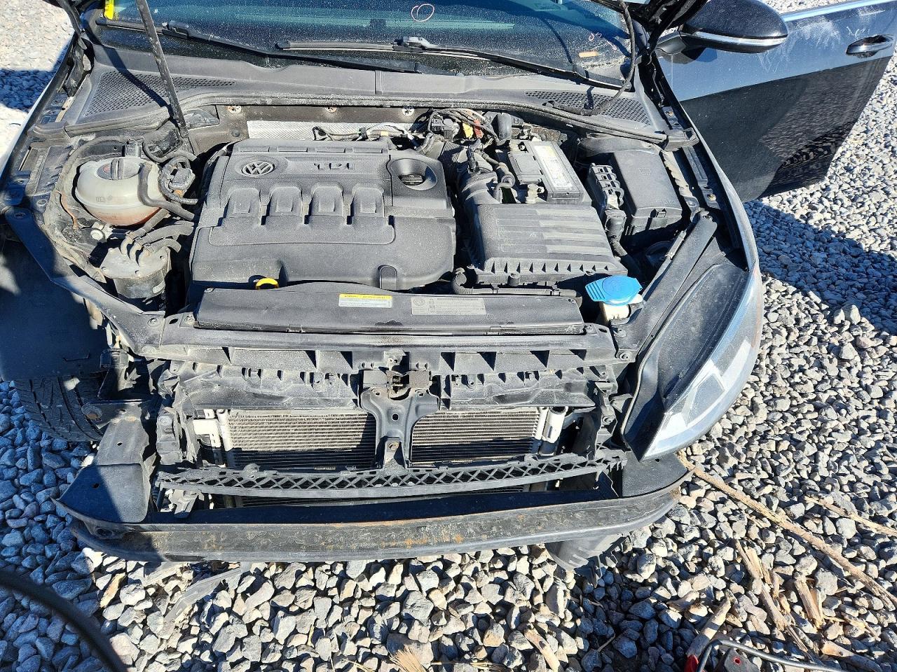 2015 Volkswagen Golf Sportwagen tdi s