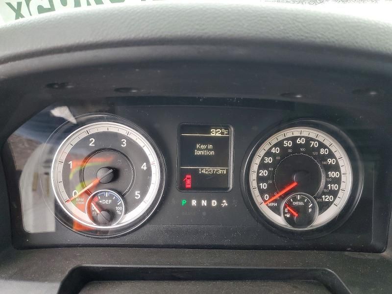 2015 Dodge RAM 5500 Flatbed Truck