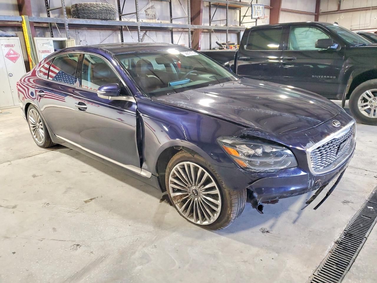 2019 KIA K900 Luxury