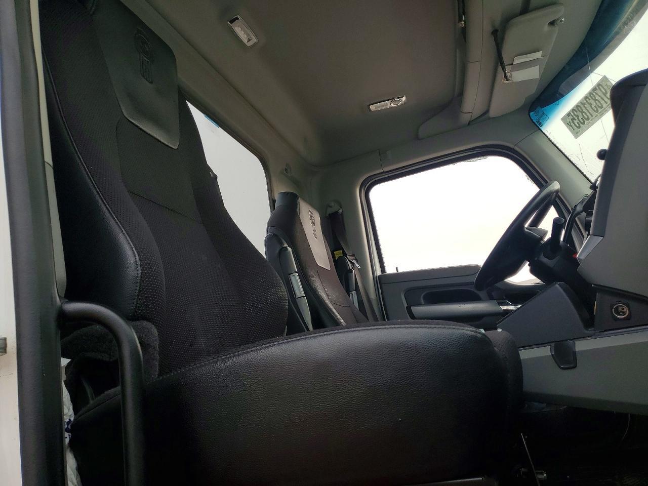 2021 Kenworth T880 Semi Truck