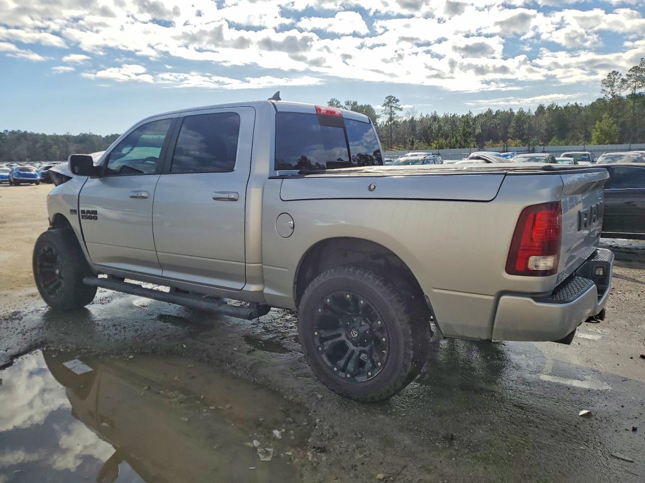 2017 Dodge RAM 1500 Sport
