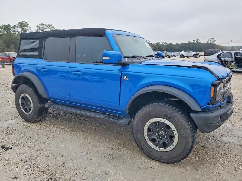 2022 Ford Bronco Base