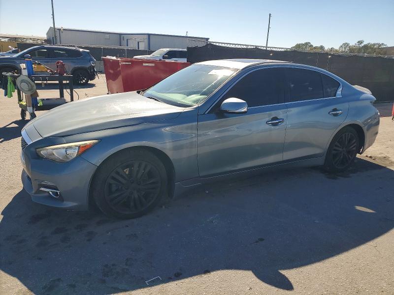 2016 Infiniti Q50 Premium