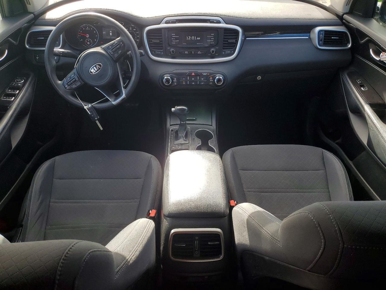 2017 KIA Sorento lx