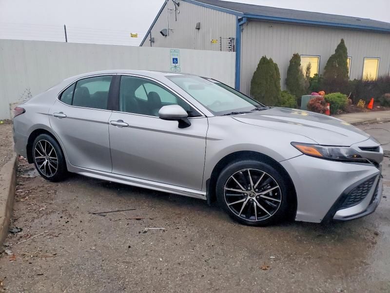 2021 Toyota Camry se
