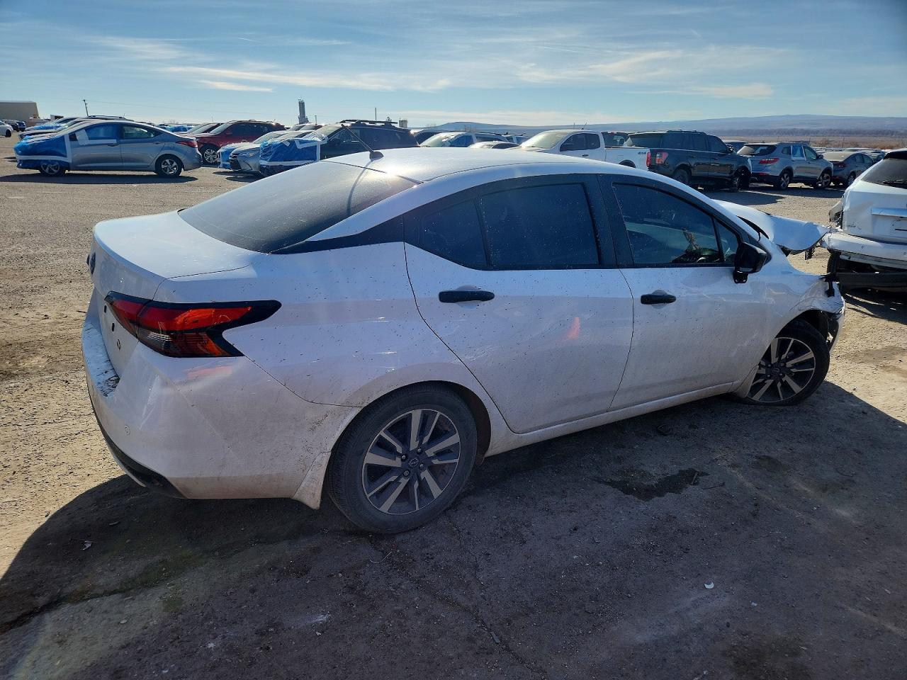 2025 Nissan Versa s