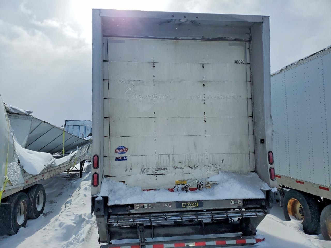 2018 Utility VS2DX DRY Van Trailer