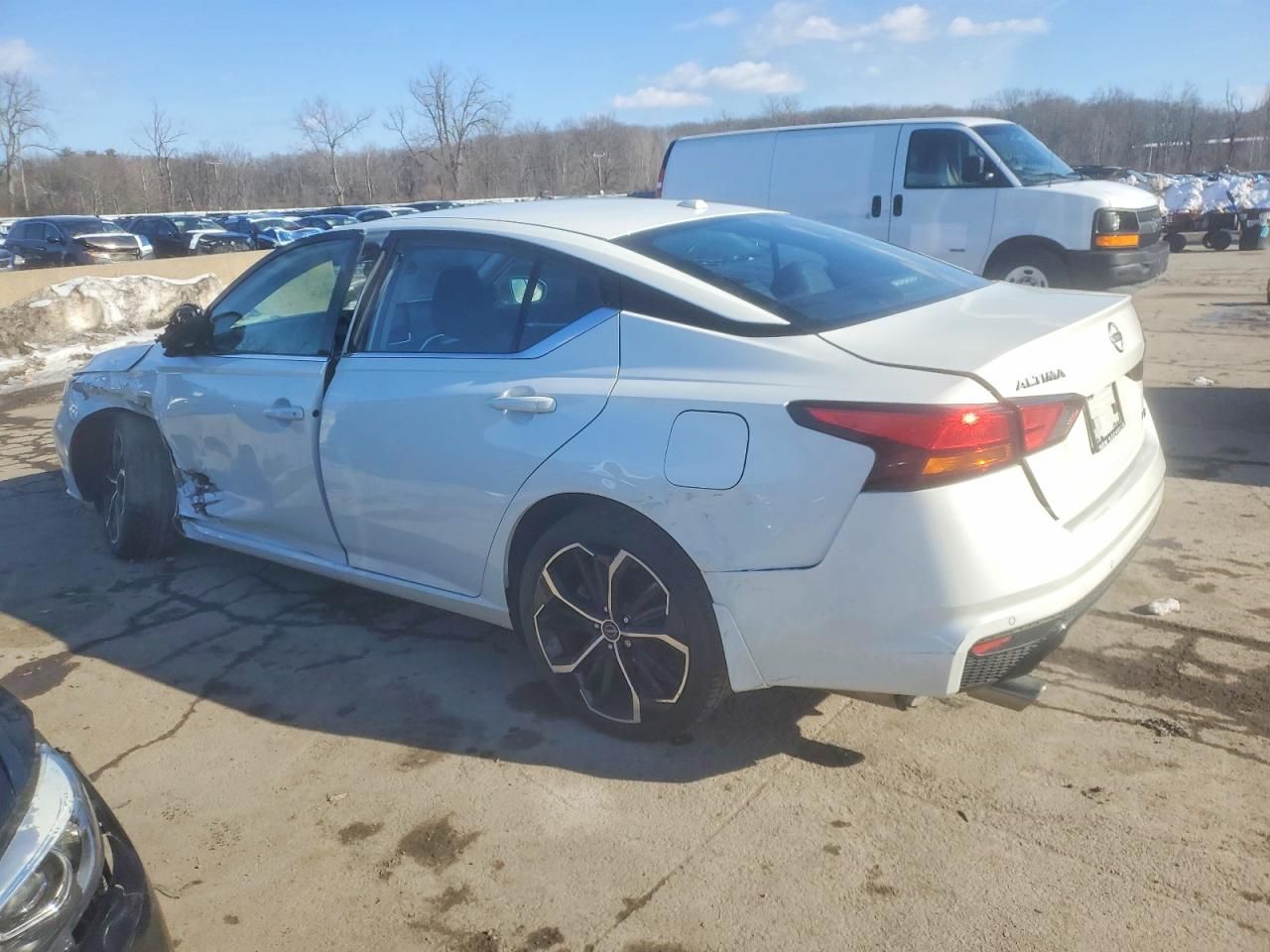 2024 Nissan Altima 2.5 sr