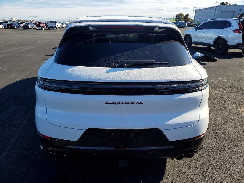 2025 Porsche Cayenne gts