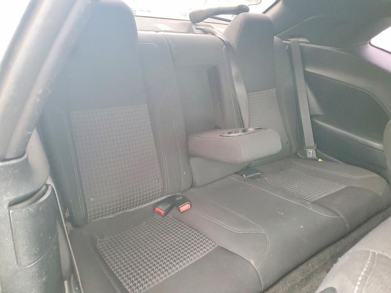 2015 Dodge Challenger sxt