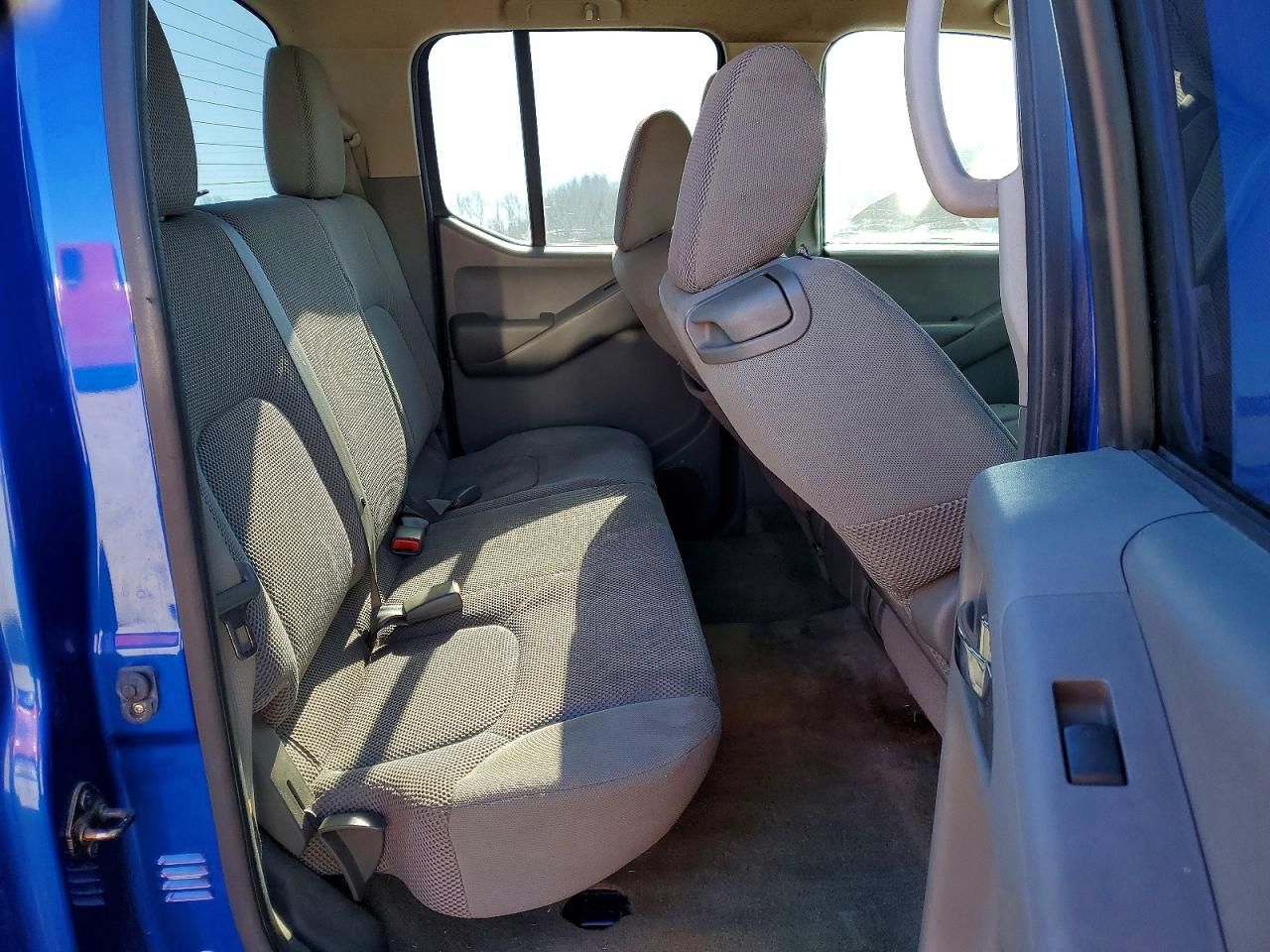 2013 Nissan Frontier s