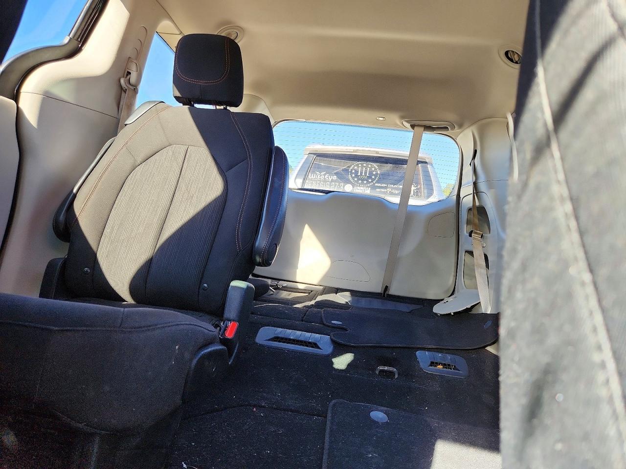 2017 Chrysler Pacifica lx