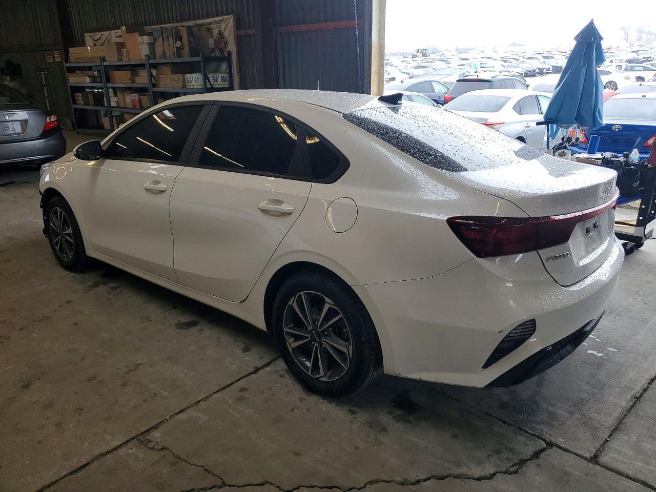 2024 KIA Forte lx