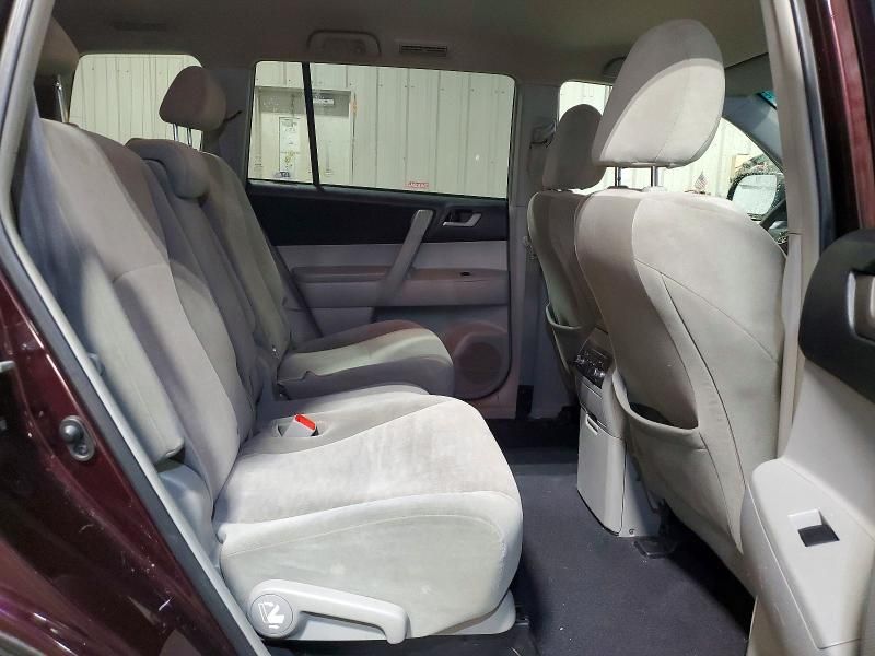 2011 Toyota Highlander Base