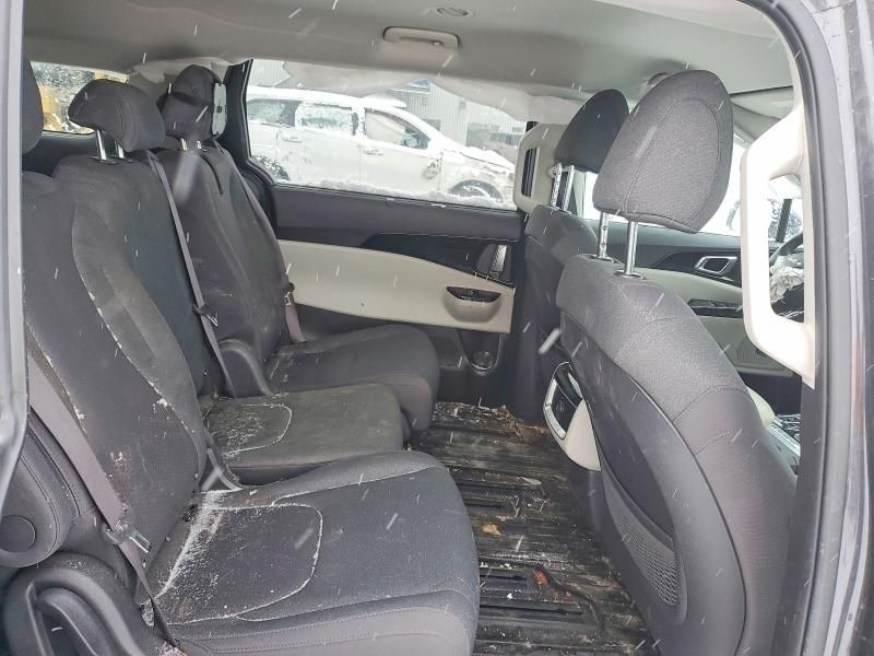 2024 KIA Carnival lx