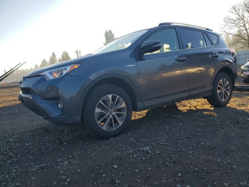 2018 Toyota Rav4 hv le