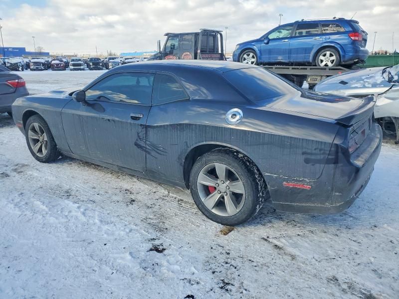 2016 Dodge Challenger sxt