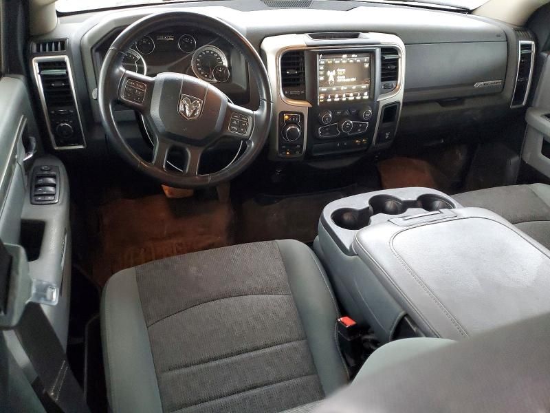 2018 Dodge Ram 1500 slt