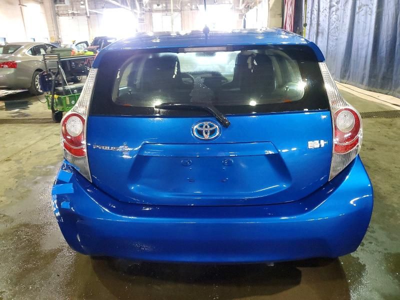 2013 Toyota Prius c